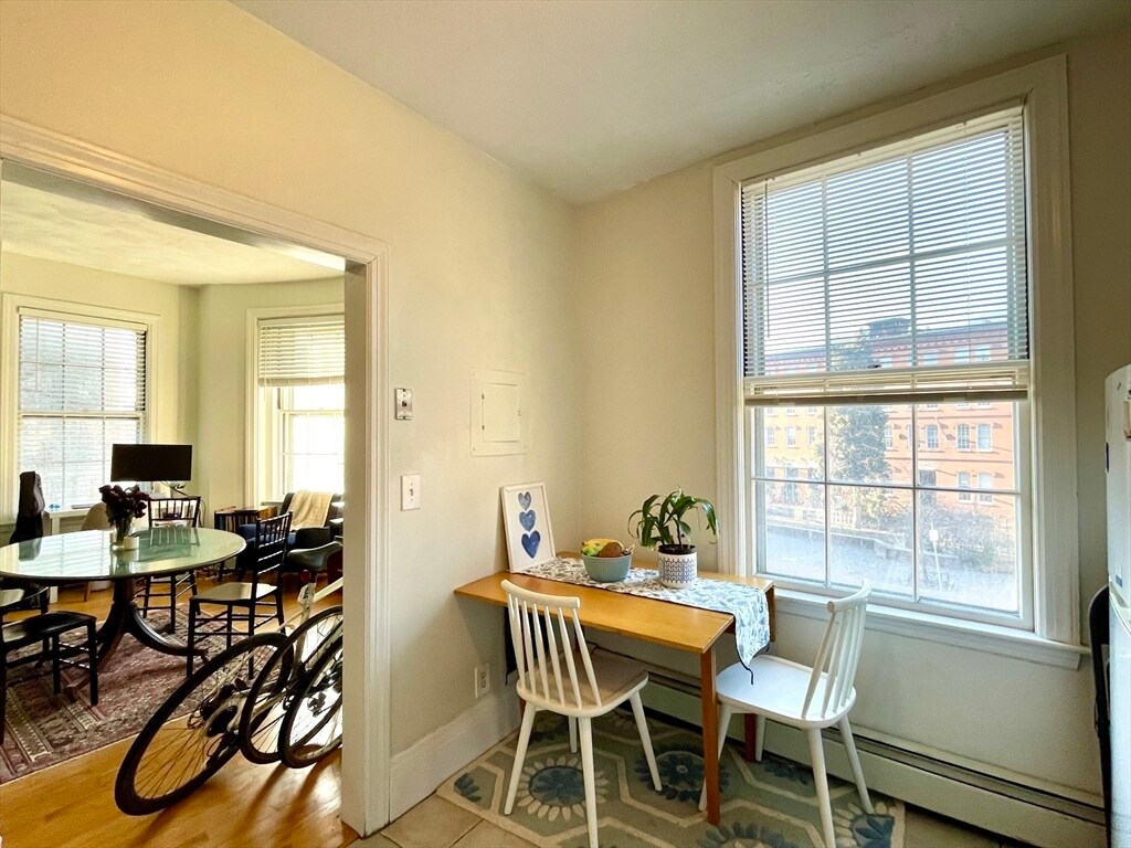 Building Photo - 551 Tremont St