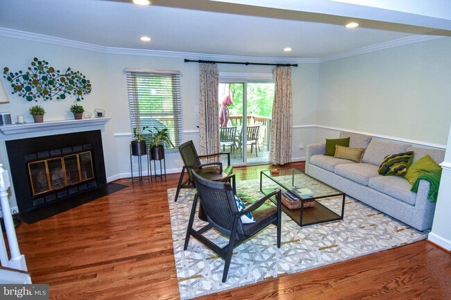 Building Photo - 5433 Grove Ridge Way