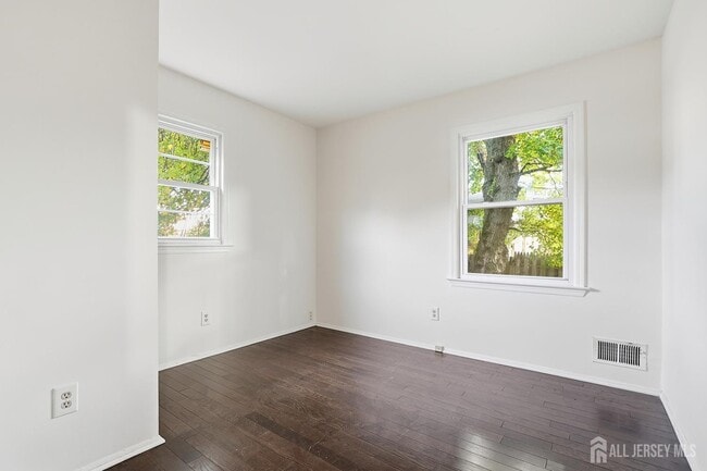 Building Photo - 30 Brookside Rd