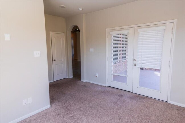 Building Photo - 918 Marigold Park Pl