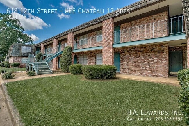 Building Photo - 618 12th St