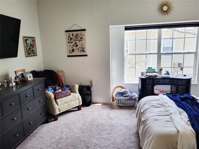 Building Photo - 4961 NW 43rd Ave