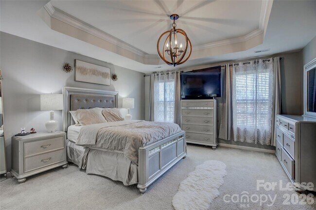 Building Photo - 1731 Evergreen Dr