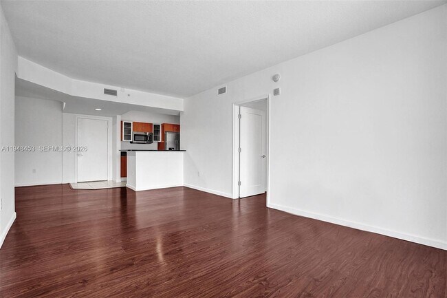 Building Photo - 18800 NE 29th Ave