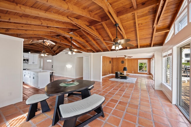 Building Photo - 816 Chukker Rd