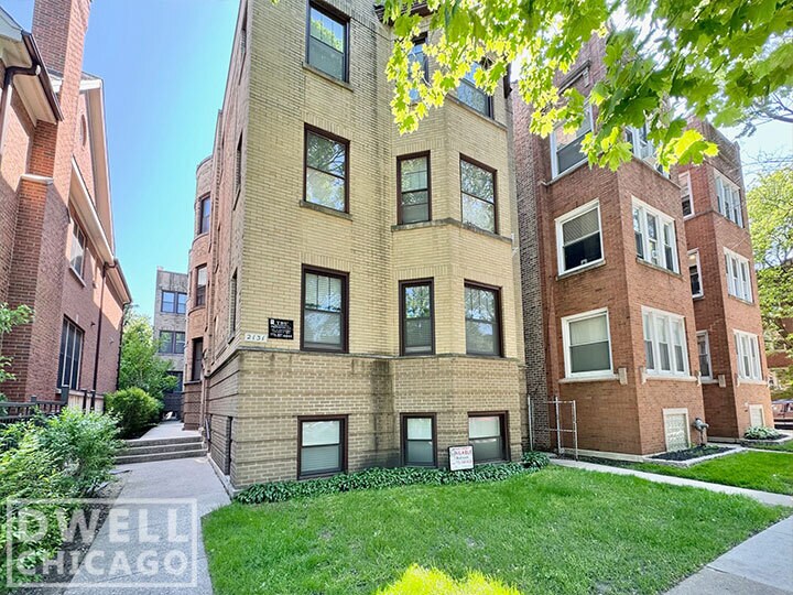 Building Photo - 2119 W Giddings St