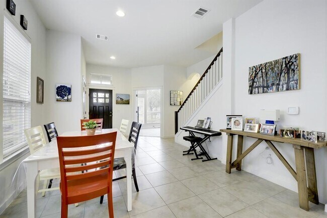 Building Photo - 4136 Berkman Dr