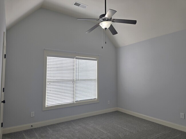 Building Photo - 8809 Crenshaw Dr
