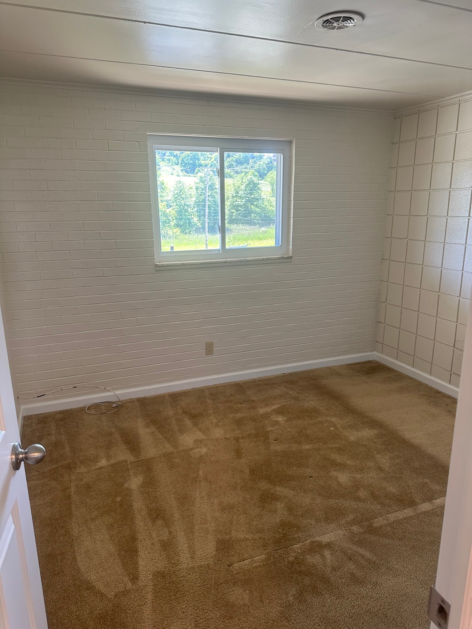 Bedroom 2 - 439 College Ave