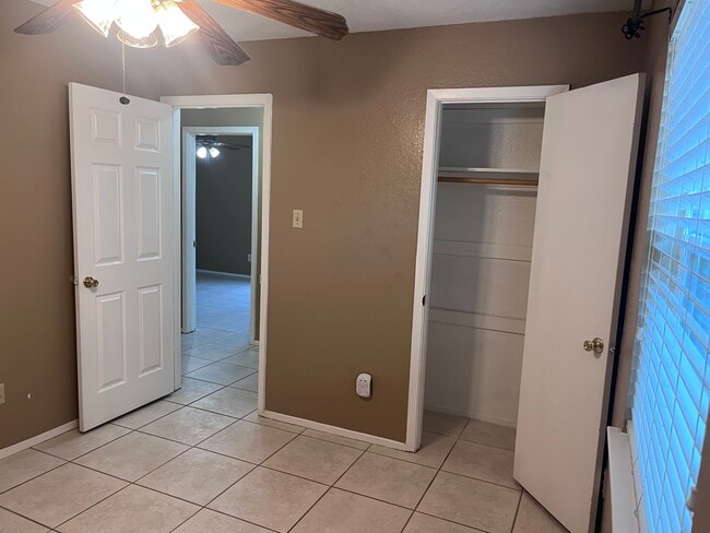 Building Photo - 312 Spring Branch Ln