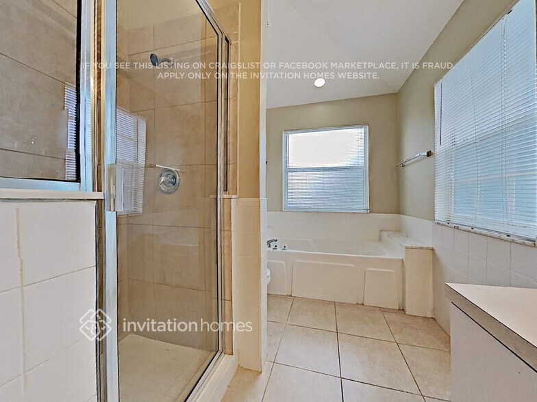 Building Photo - 2762 Cullens Ct
