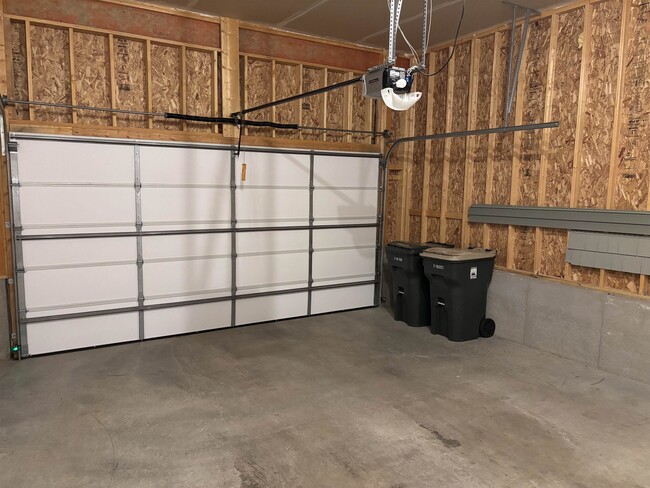 Building Photo - 2155 Rosenberg Ln