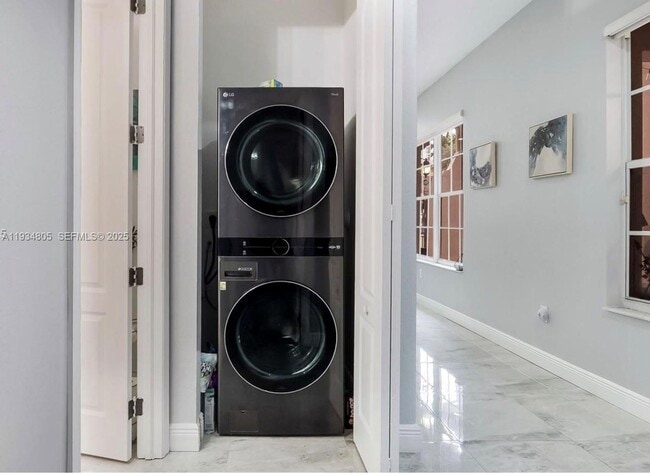 Building Photo - 14709 SW 6th St