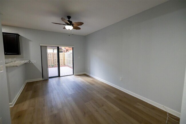 Building Photo - 3213 SE 6th St