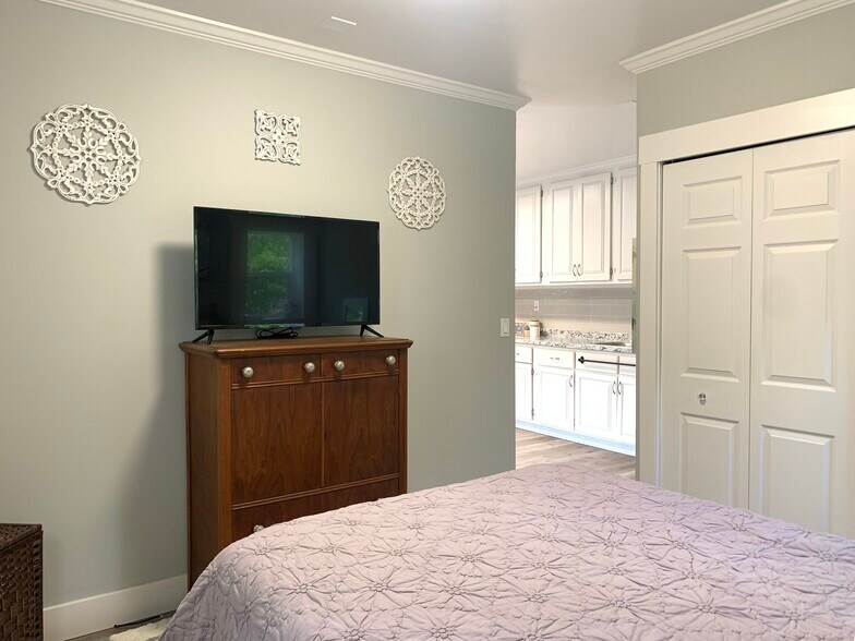 Building Photo - 8897 Williams Hwy