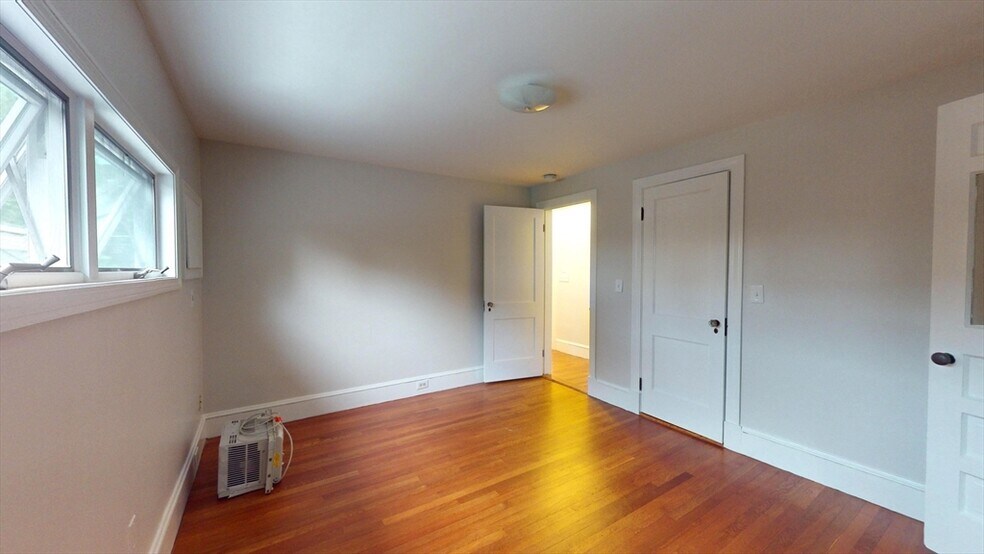 Building Photo - 59 Hillsdale Rd