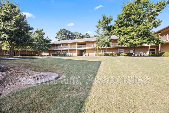 Building Photo - 2619 N Quality Ln