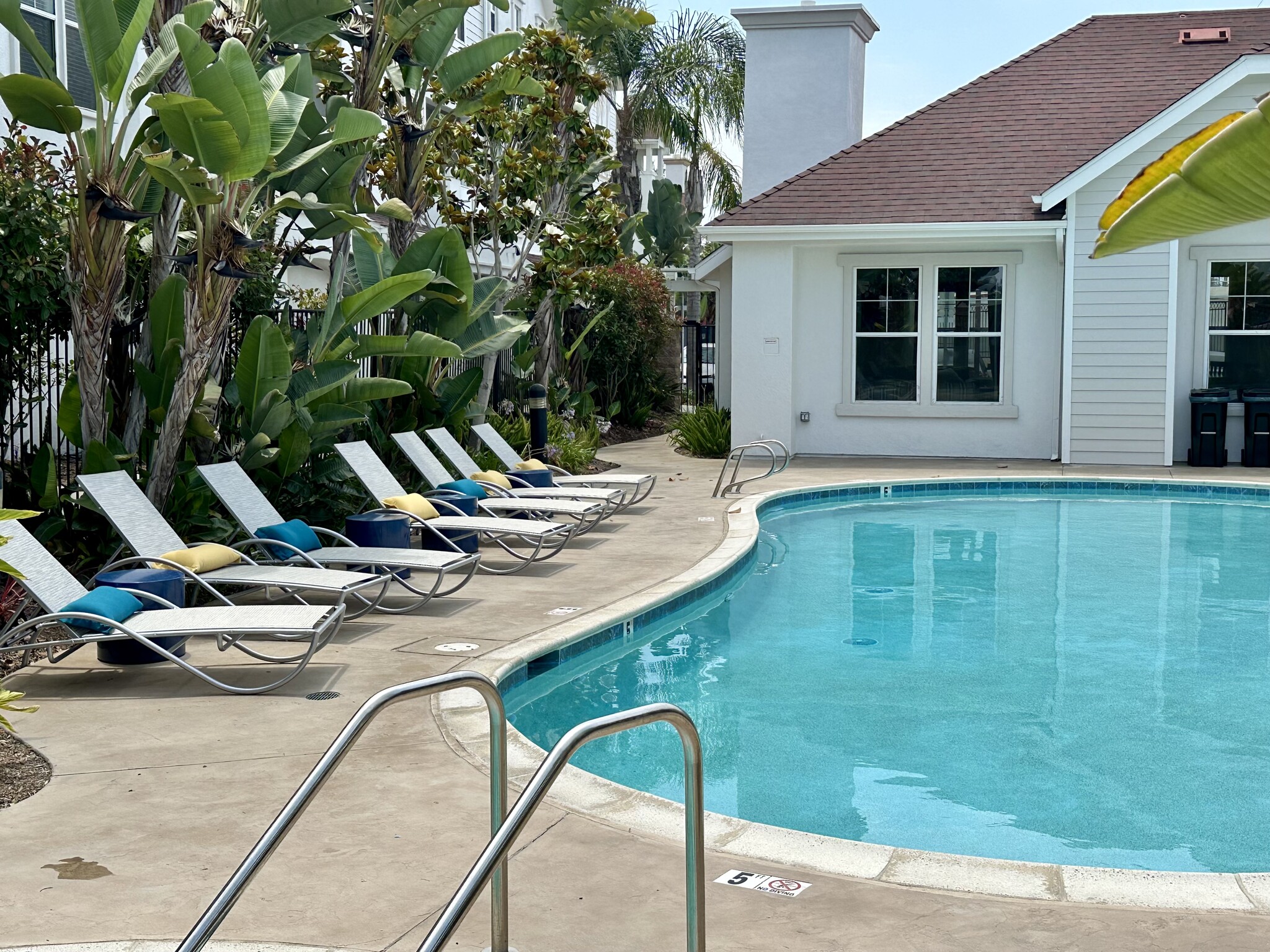 Upgraded lounges, tables/chairs, and replastered pool - 820 Harbor Cliff Way