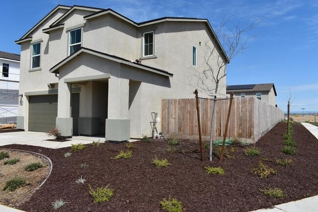 Building Photo - 703 Irma Dr