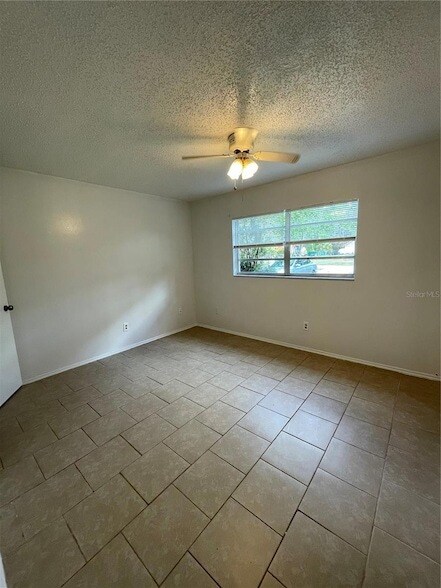 Building Photo - 27644 Green Willow Run