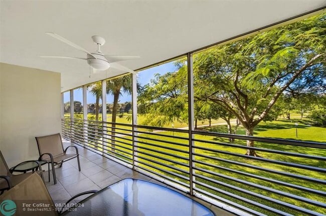 Building Photo - 3507 Oaks Way