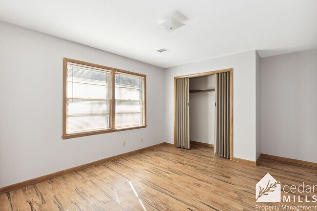 Building Photo - 1731 N Holyoke St