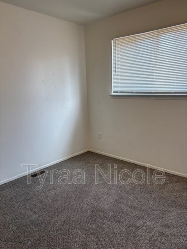 Building Photo - 11717 Outer Dr W