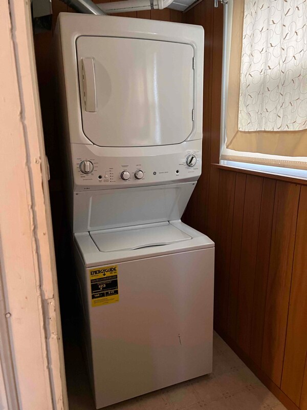 Building Photo - 404 N 7th St