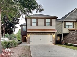 Building Photo - 301 Clover Brook Dr
