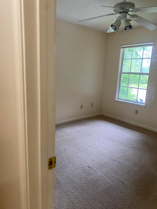 Building Photo - 120 Louise St