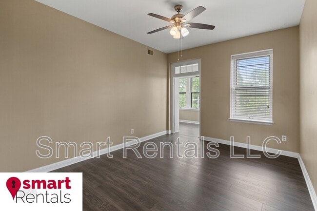 Building Photo - 4101 Flad Ave