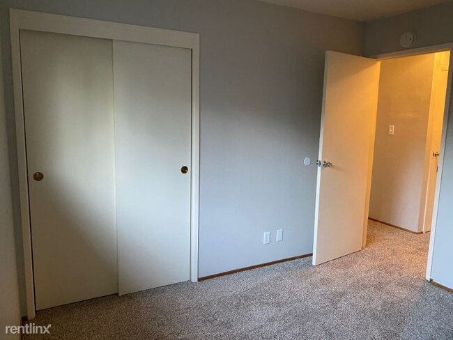 Building Photo - 3 br, 2 bath House - 3532 Mariposa Ct