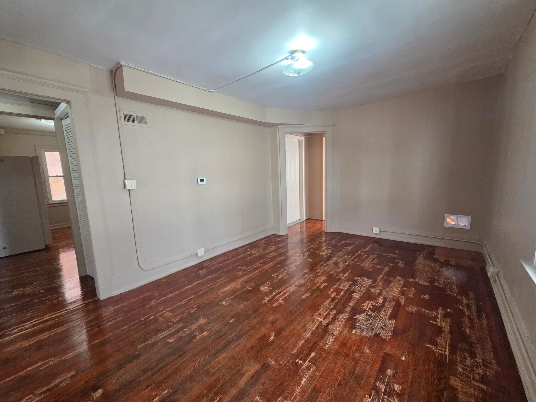 Building Photo - 414 Perrin St