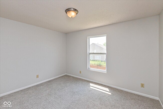 Building Photo - 2372 Cedarmill Dr