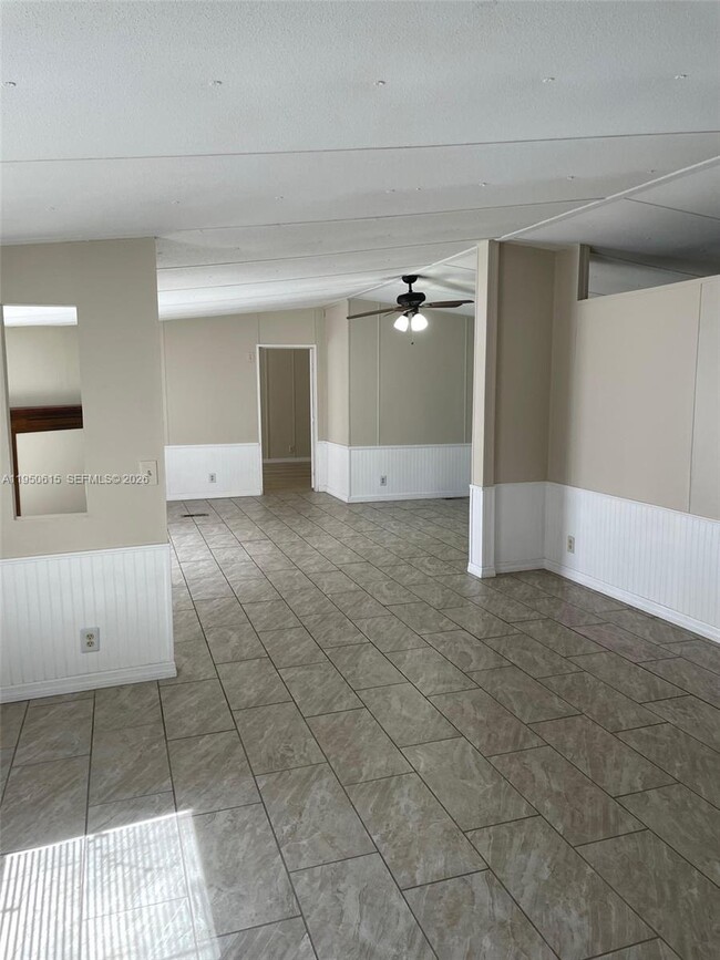 Building Photo - 8638 Gibson Oaks Dr