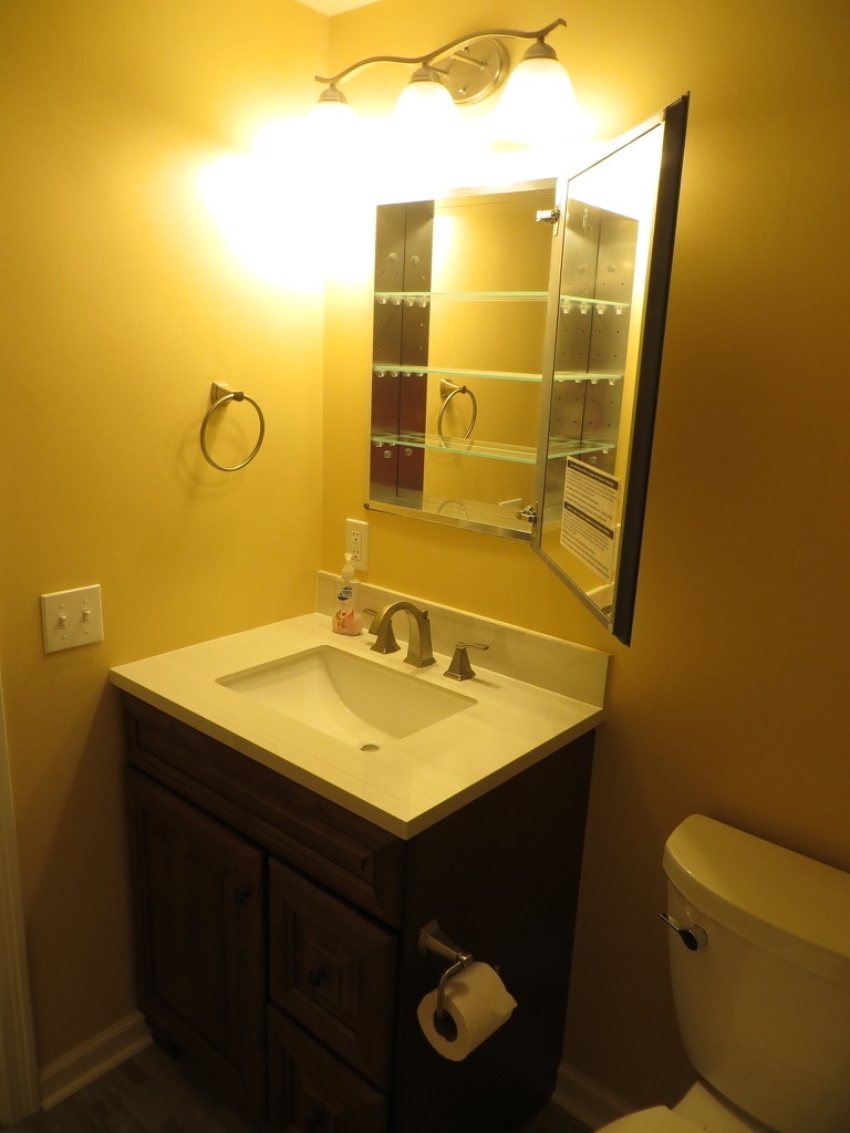 Full Bathroom - 145 Danforth Cres