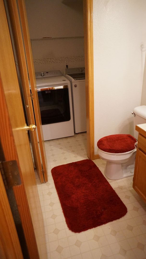 Building Photo - Spacious 3 bed 2.5 Bath, Split-Level Home in South Fort Collins!