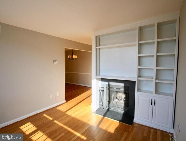 Building Photo - 2610 Tunlaw Rd NW