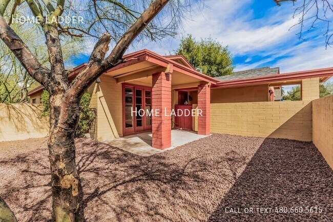 Building Photo - 1338 W Culver St