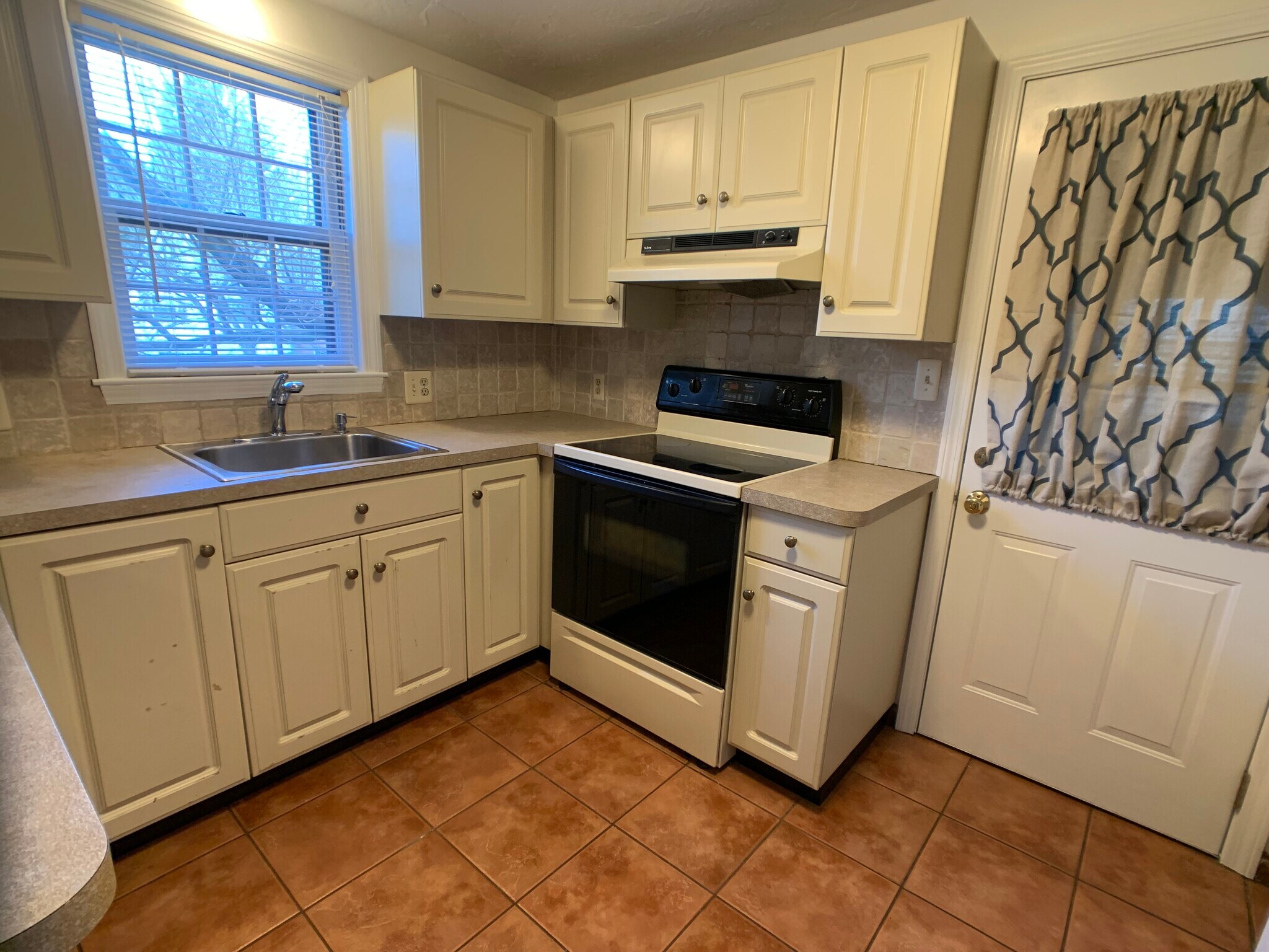 unit 2 - 20 Eliot St