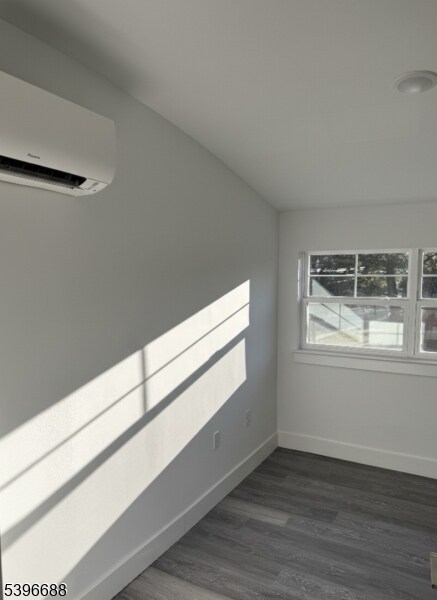 Building Photo - 1790 W 4th St