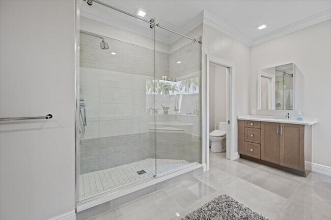 Building Photo - 4841 Exeter Estate Ln