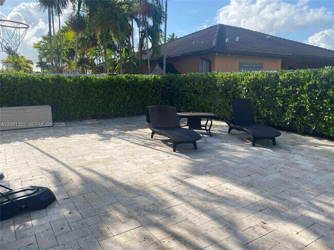 Building Photo - 14302 SW 15th St