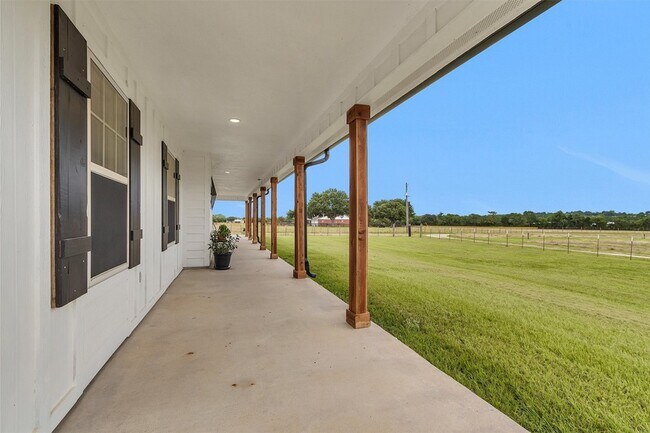 Building Photo - 7581 Cr333