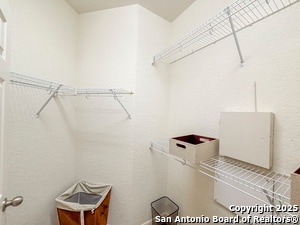 Building Photo - 25010 Buttermilk Ln