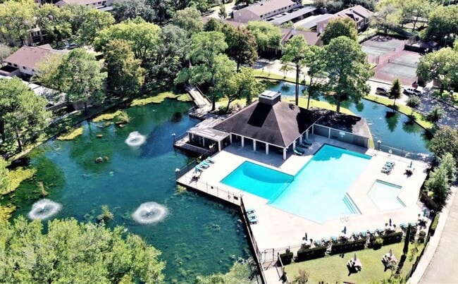 Building Photo - 5801 Lumberdale Rd