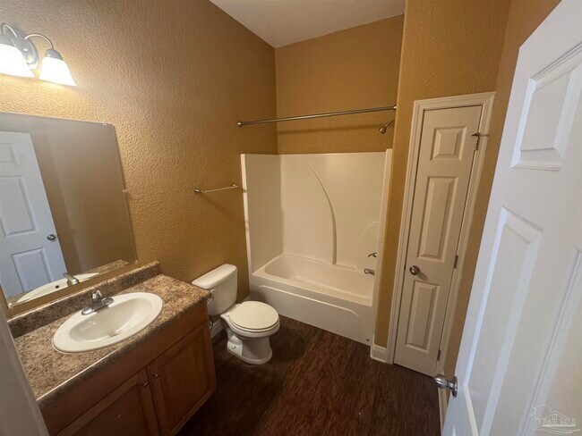 Building Photo - 7071 Lake Joanne Dr