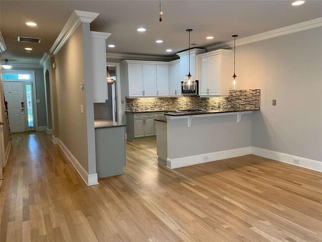 Building Photo - 4178 Baverton Dr