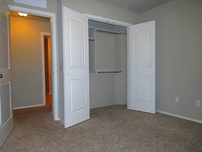 Building Photo - 2533 NW 186th St