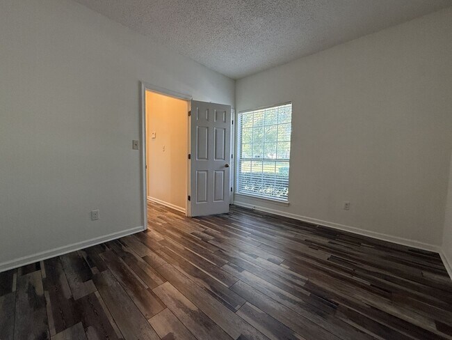 Building Photo - 2270 Kings Creek Ln